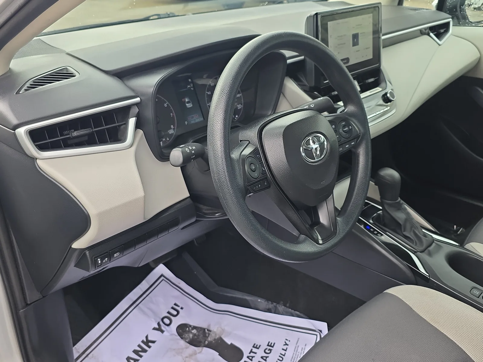 2024 Toyota Corolla LE photo 23