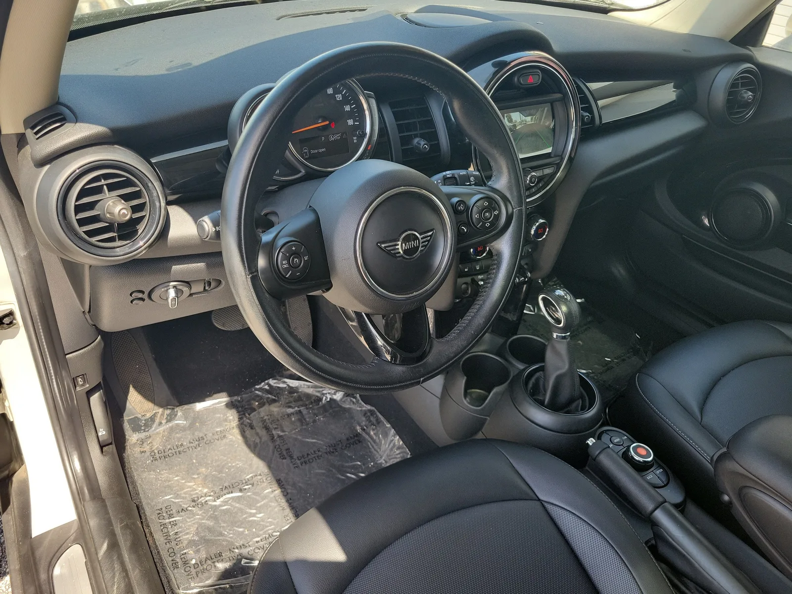 2019 MINI Hardtop 2 Door Cooper photo 12
