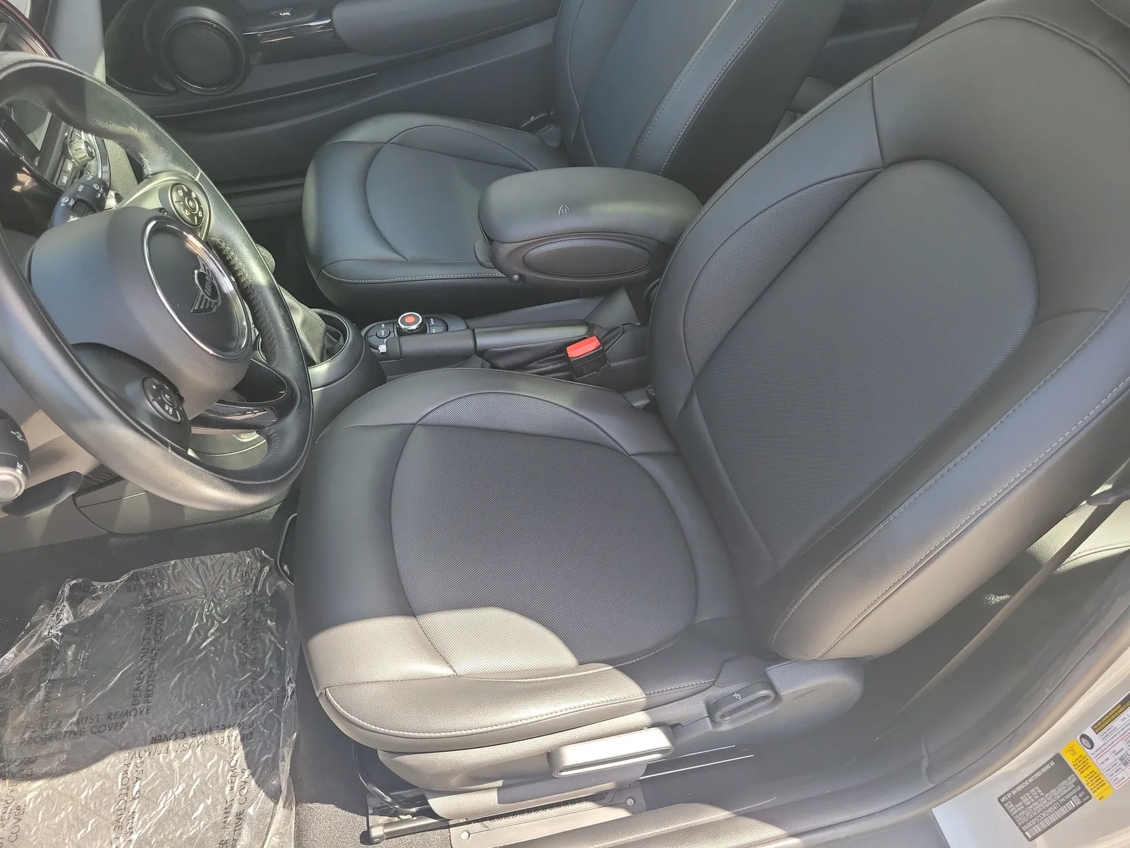 2019 MINI Hardtop 2 Door Cooper photo 17