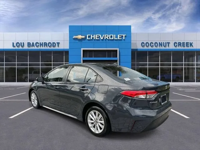 2023 Toyota Corolla LE photo 6