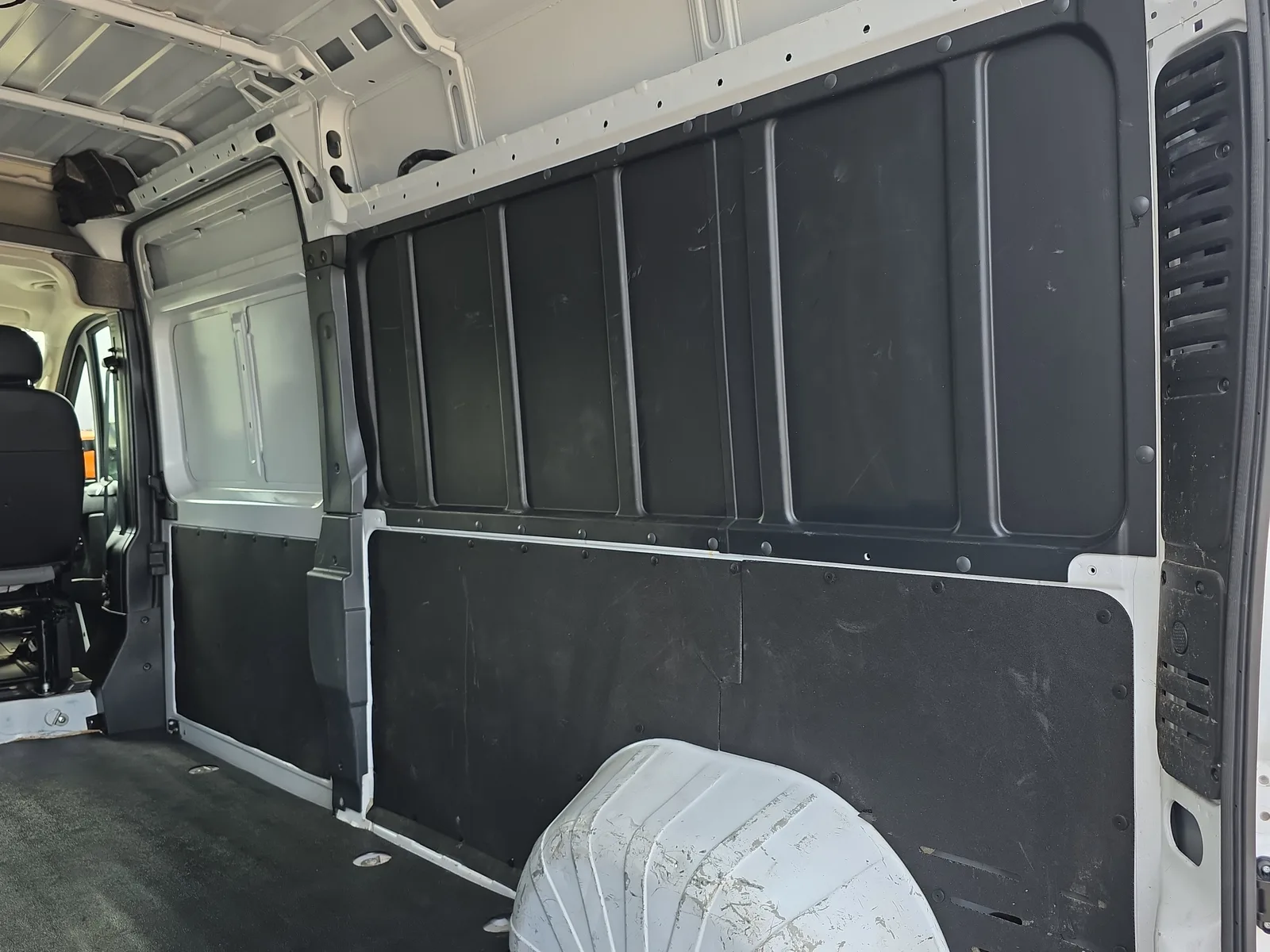 2025 RAM ProMaster Cargo Van Tradesman photo 12