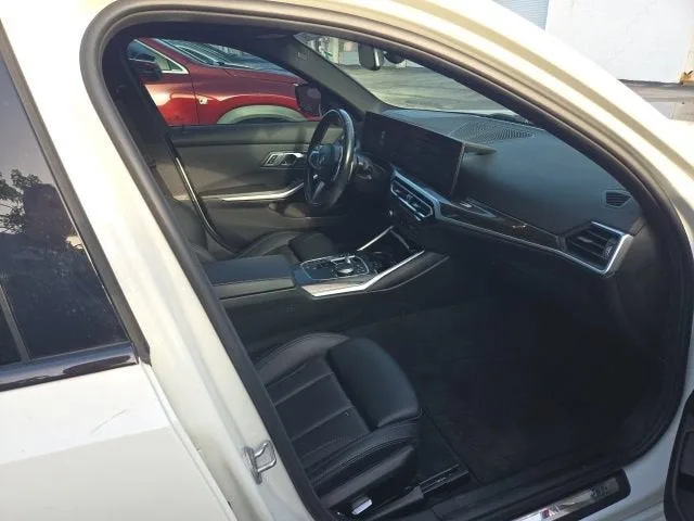 2023 BMW 3 Series 330i photo 14