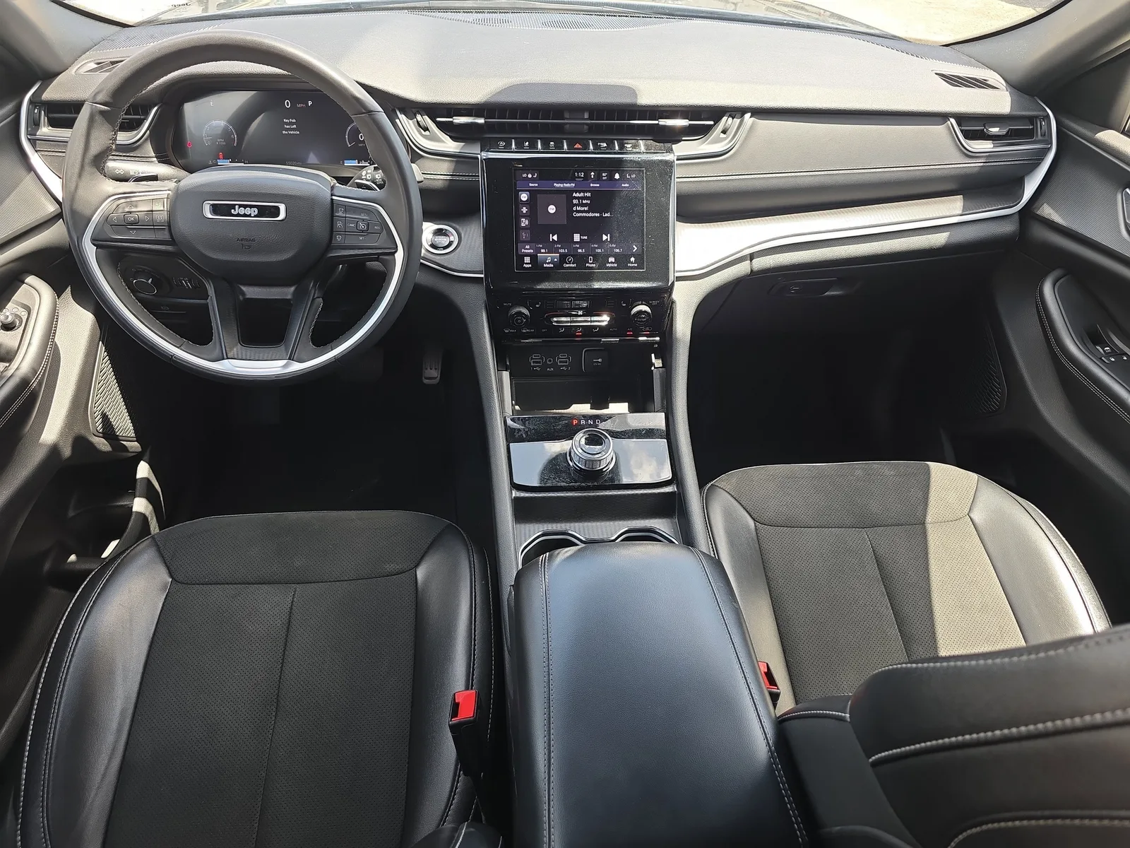 2024 Jeep Grand Cherokee Altitude photo 18