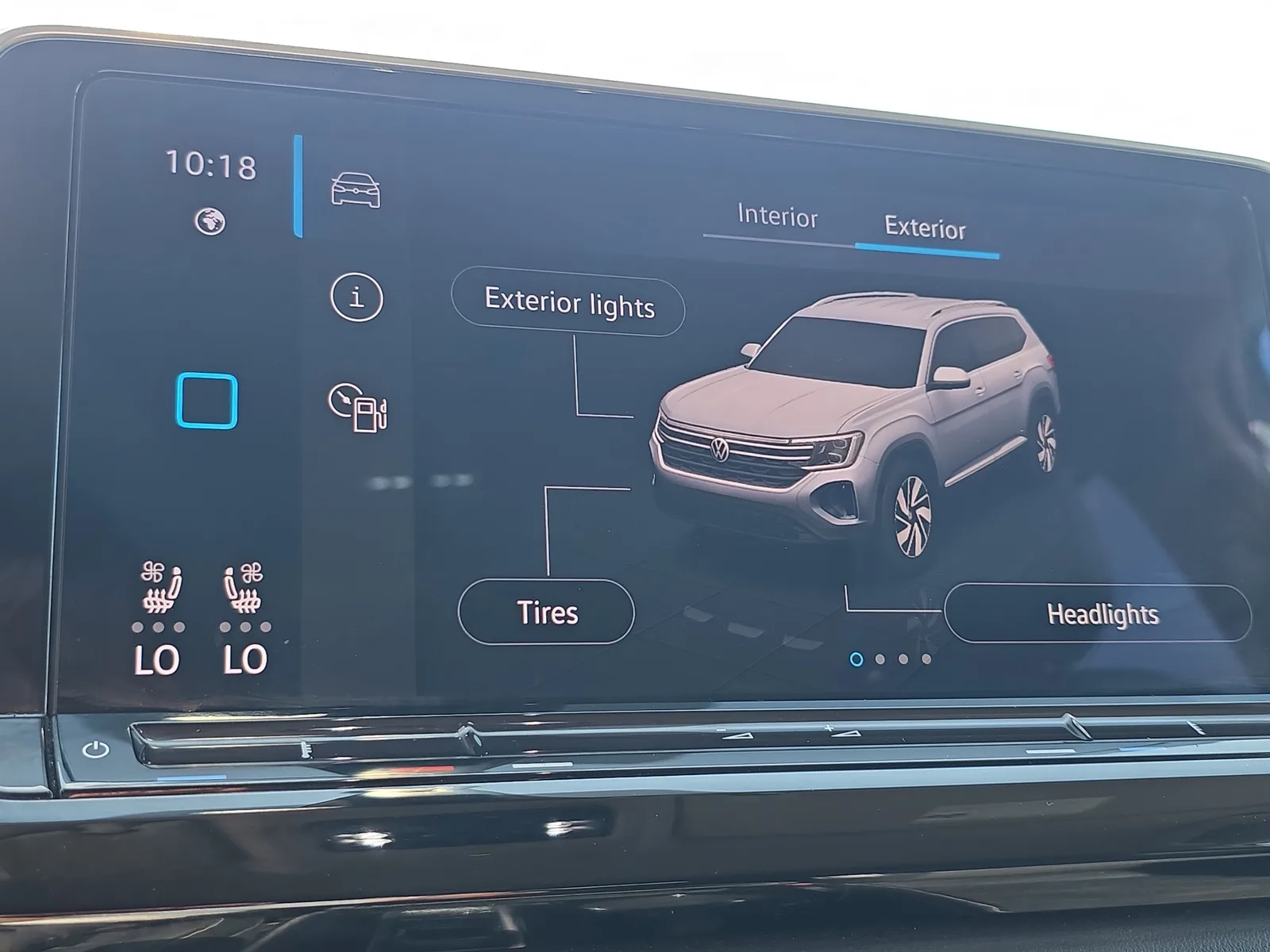 2024 Volkswagen Atlas 2.0T SE w/Technology photo 30