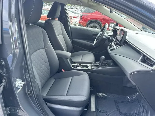 2023 Toyota Corolla LE photo 29