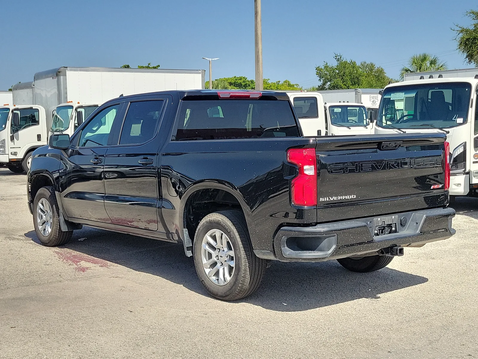 2026 Chevrolet Silverado 1500 RST photo 3