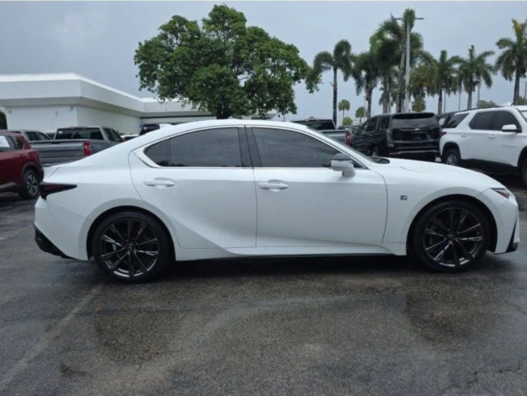 2023 Lexus IS IS 350 F SPORT photo 8