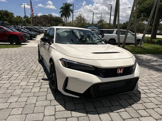 2025 Honda Civic Type R 5DR HB MT photo 17