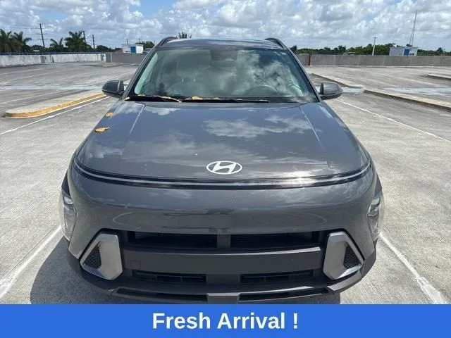 2025 Hyundai Kona SEL photo 15