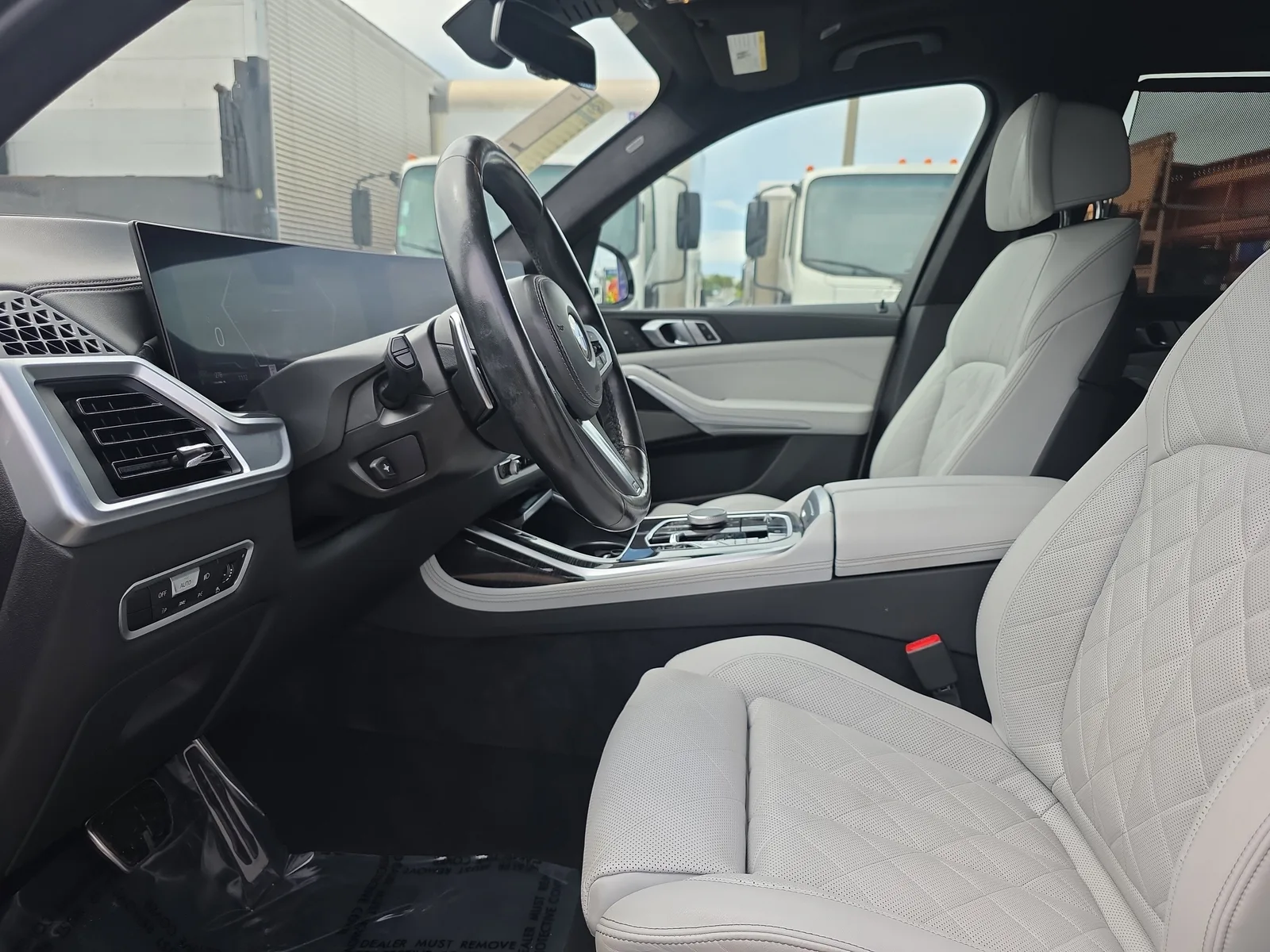 2023 BMW X7 xDrive40i photo 24