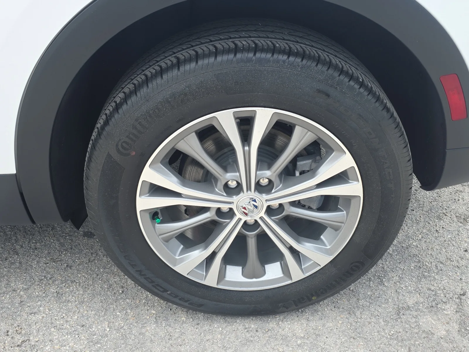2022 Buick Envision Preferred photo 12