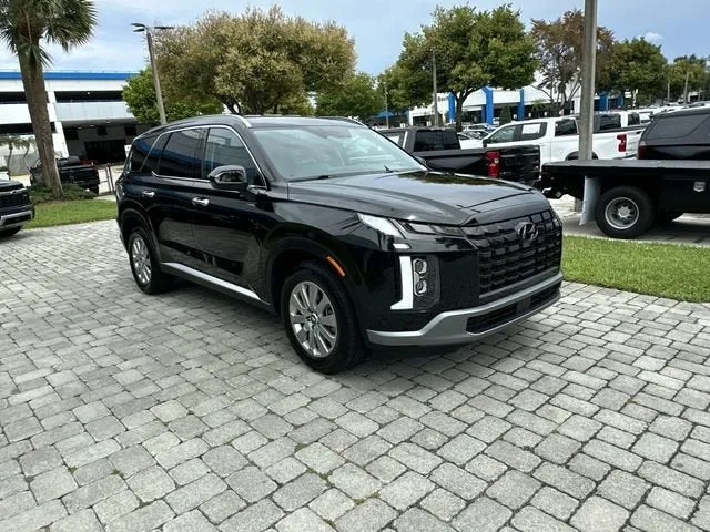 2025 Hyundai Palisade SEL photo 16