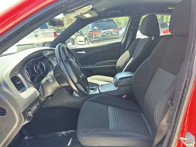 2023 Dodge Charger SXT photo 23