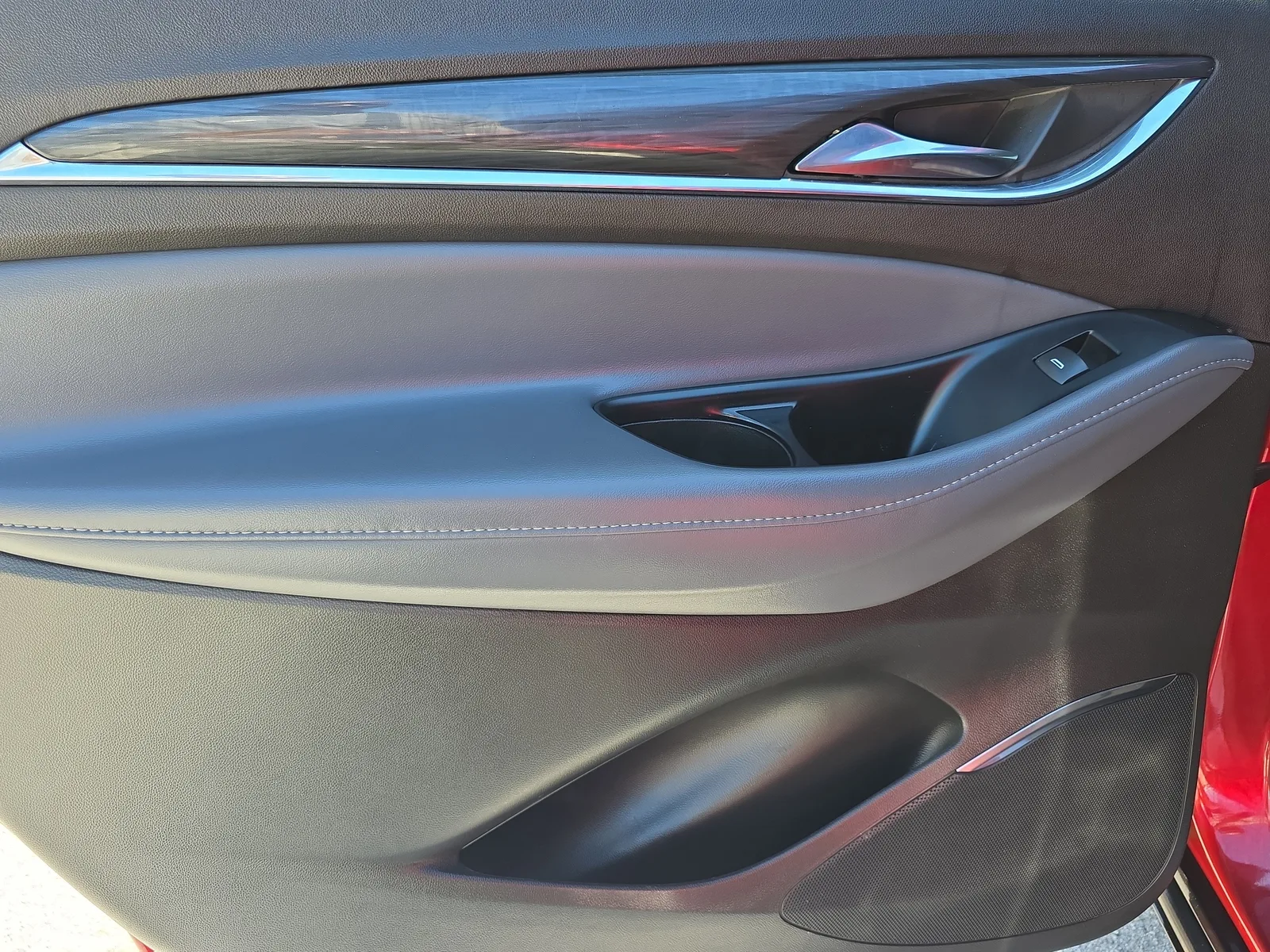 2024 Buick Enclave Essence photo 10