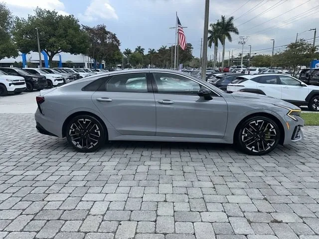 2025 Kia K5 GT photo 14