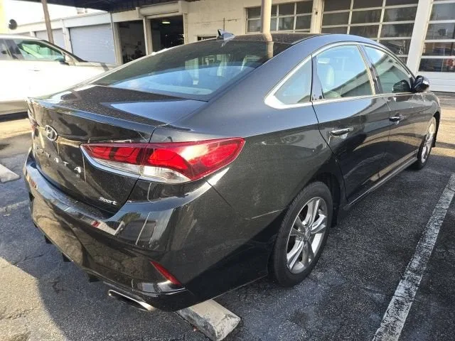 2018 Hyundai Sonata Sport photo 3