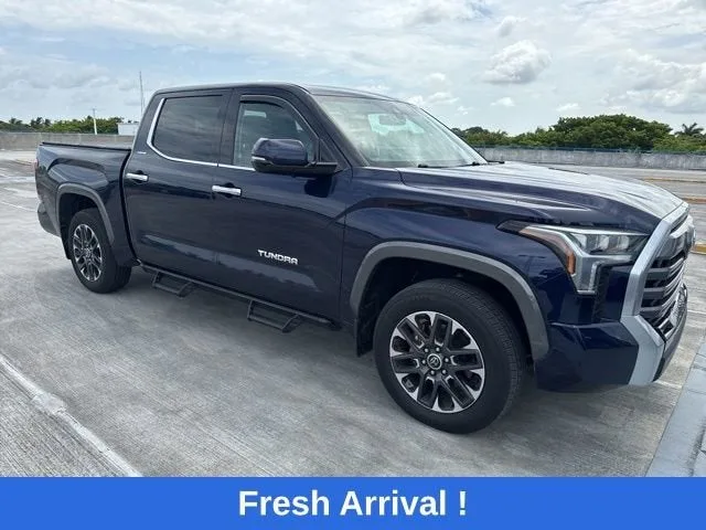 2022 Toyota Tundra 4WD Limited photo 12