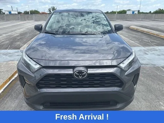 2024 Toyota RAV4 LE photo 15