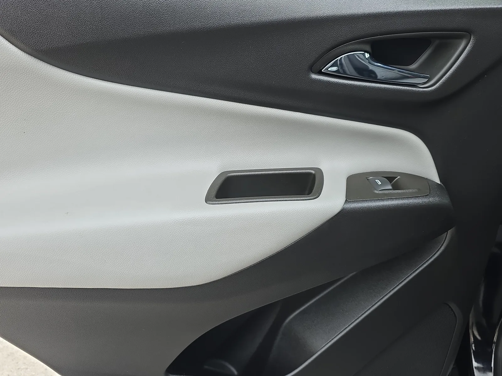 2023 Chevrolet Equinox LT photo 14