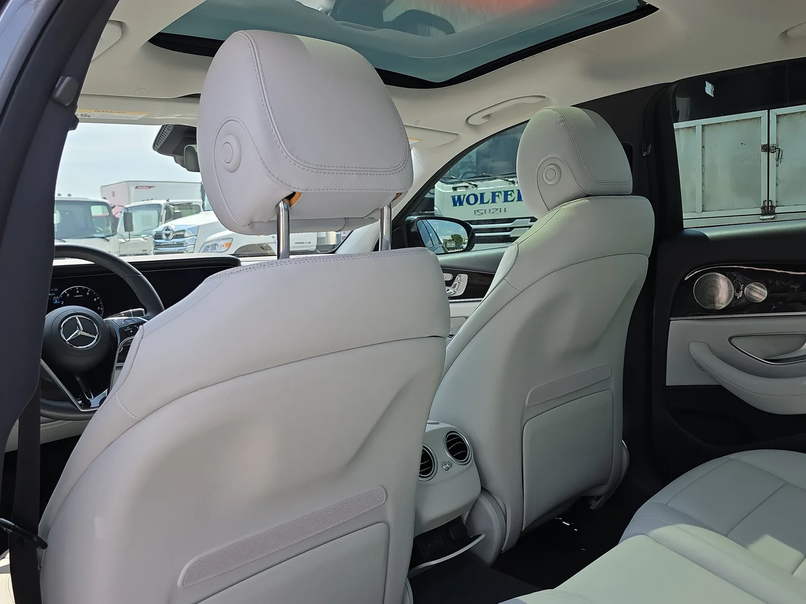2023 Mercedes-Benz E-Class E 450 photo 15