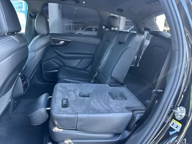 2025 Audi Q7 Prestige photo 27