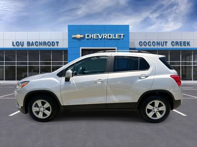 2022 Chevrolet Trax LT photo 5