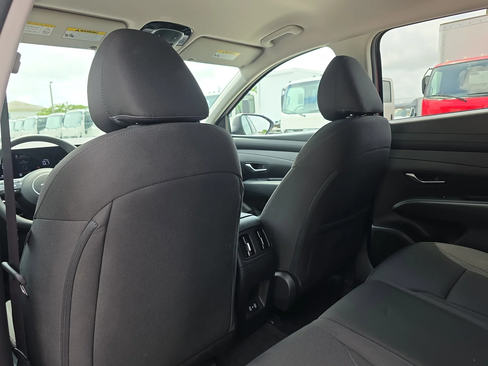 2026 Hyundai Tucson SEL photo 12