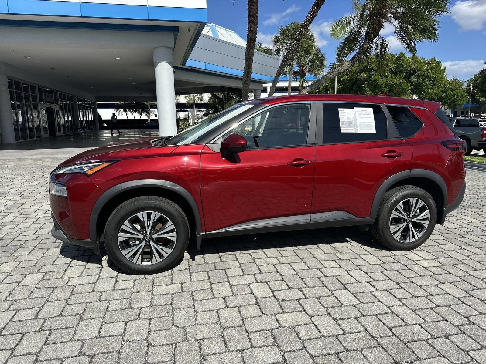 2023 Nissan Rogue SV photo 36