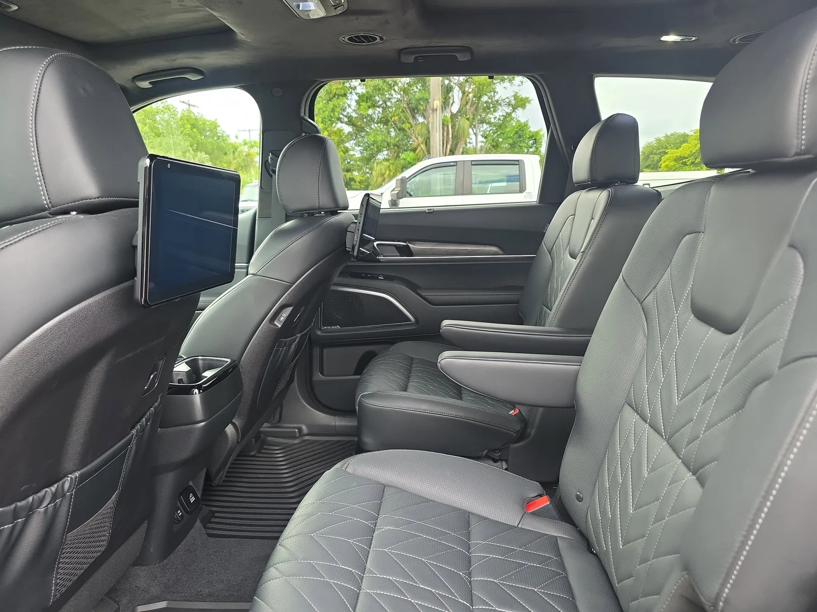 2025 Kia Telluride SX-Prestige X-Line photo 15