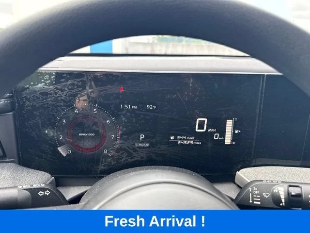2025 Nissan Kicks SV photo 5