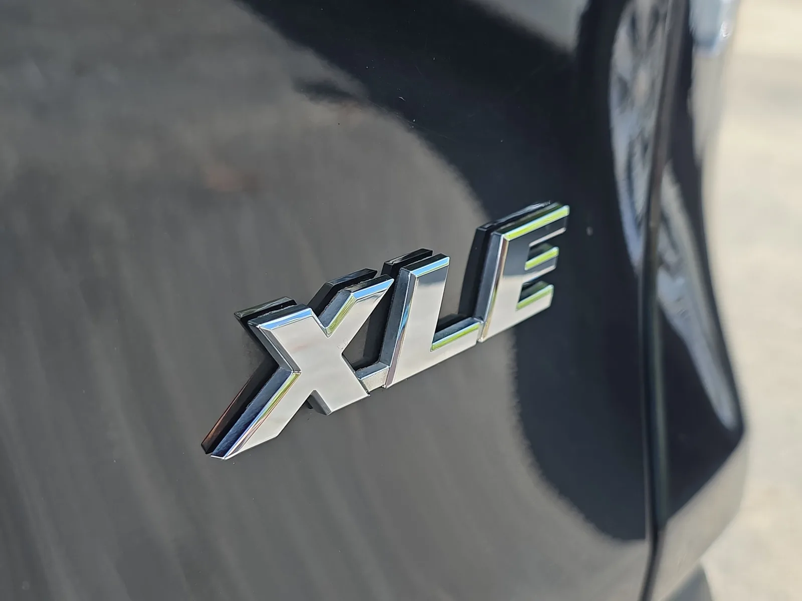 2024 Toyota RAV4 XLE photo 11