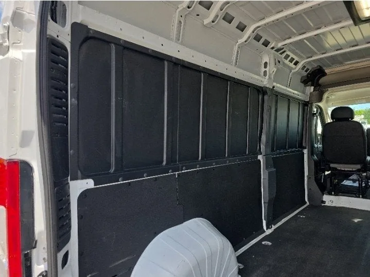 2025 RAM ProMaster Cargo Van Tradesman photo 13