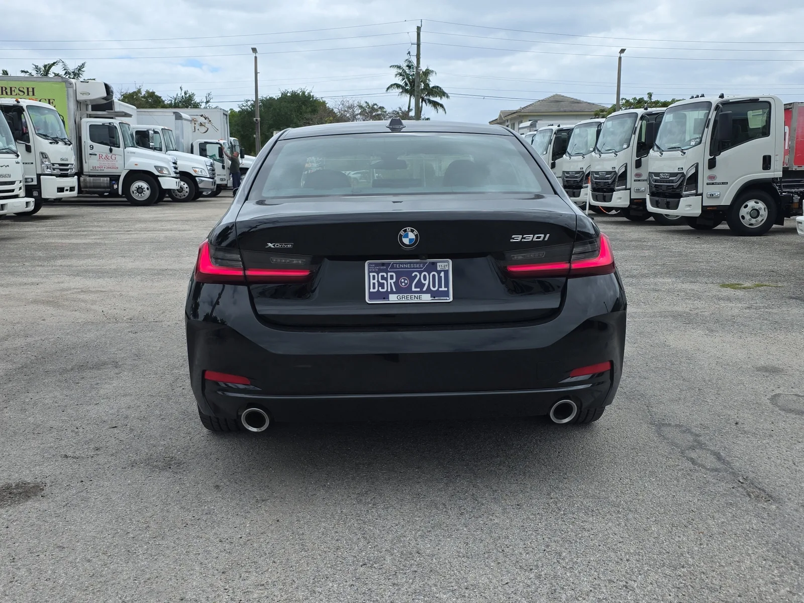 2025 BMW 3 Series 330i xDrive photo 6