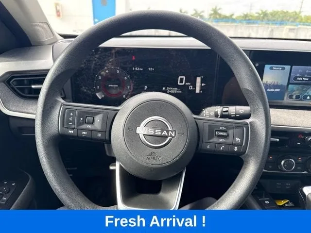 2025 Nissan Kicks SV photo 6