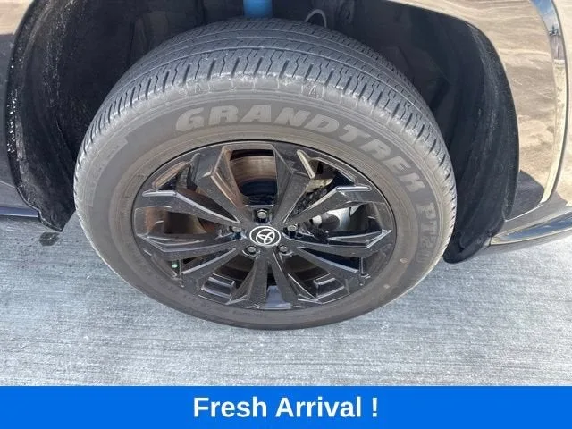 2023 Toyota RAV4 Hybrid XSE photo 20
