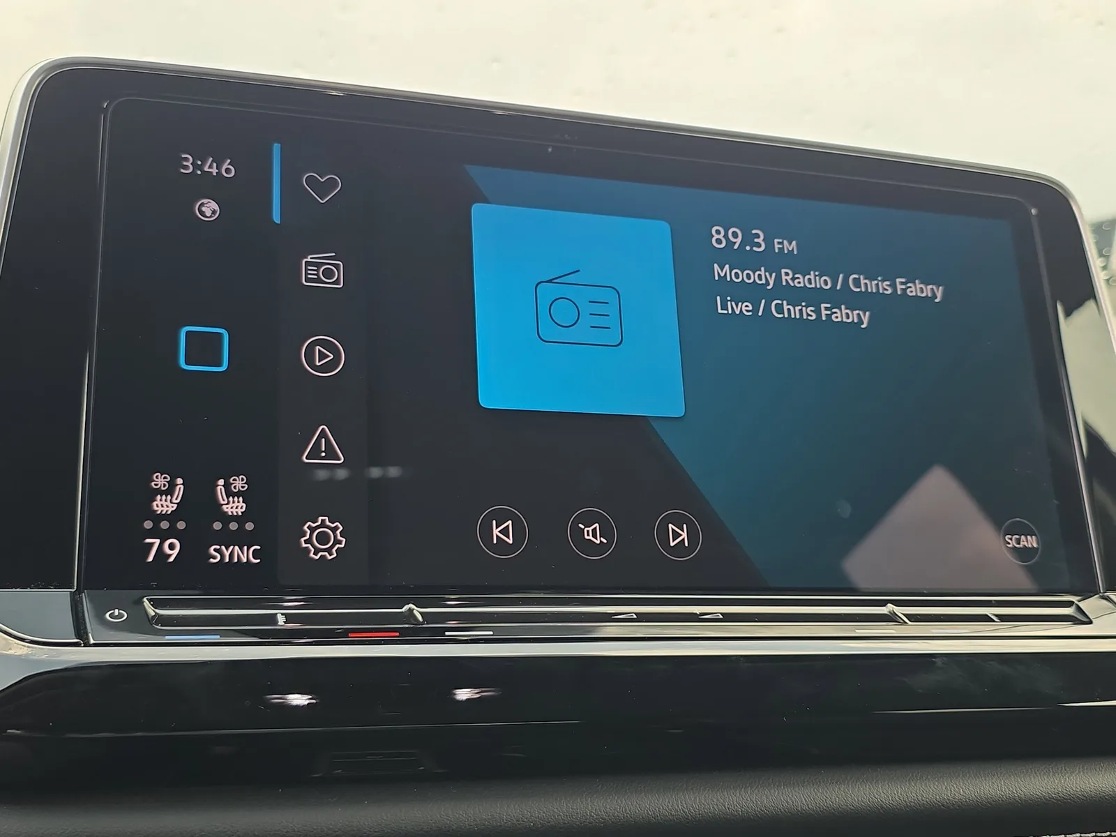 2024 Volkswagen Atlas 2.0T SE w/Technology photo 30