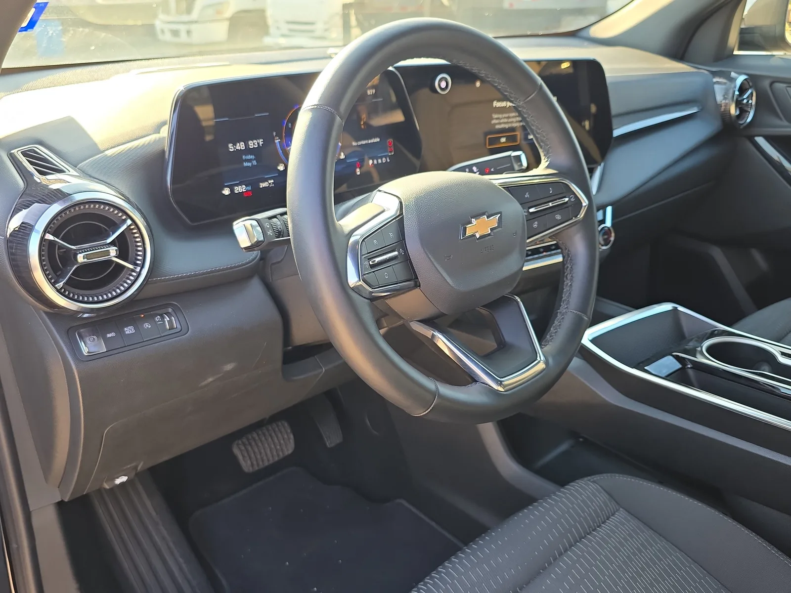 2025 Chevrolet Equinox LT photo 23