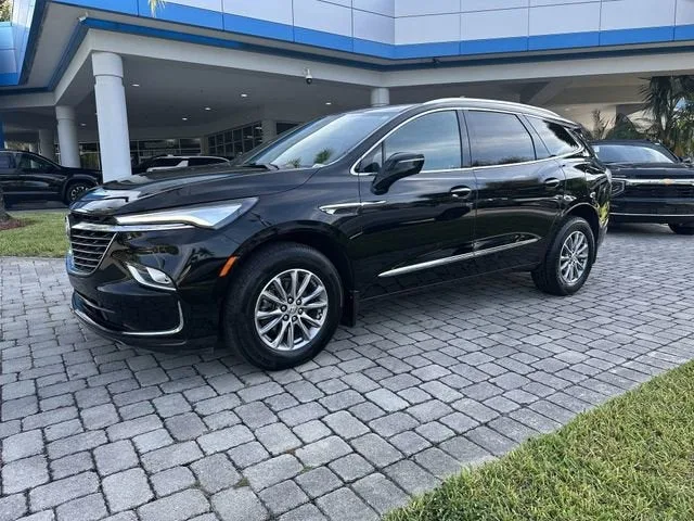 2023 Buick Enclave Essence photo 31