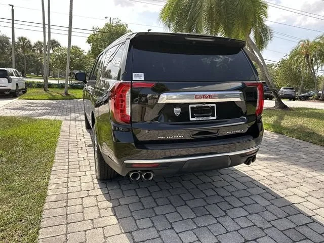 2023 GMC Yukon XL Denali photo 34
