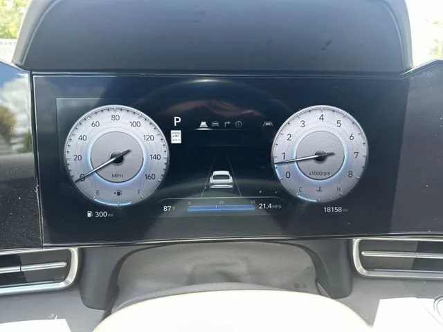 2025 Hyundai Elantra SEL Convenience photo 26