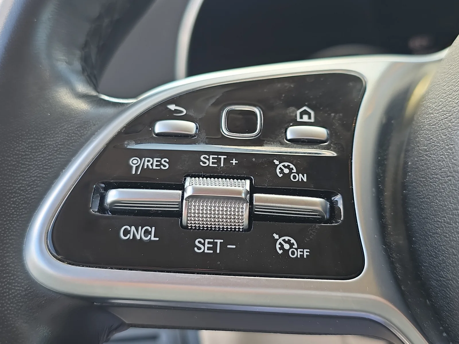 2022 Mercedes-Benz GLC GLC 300 photo 27