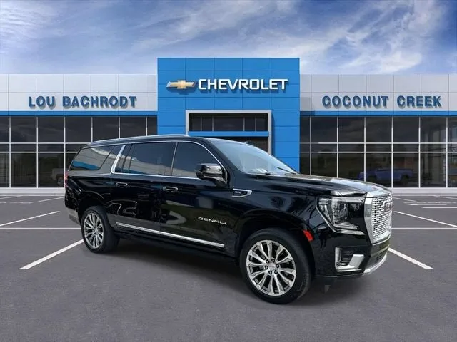 2023 GMC Yukon XL Denali photo 2
