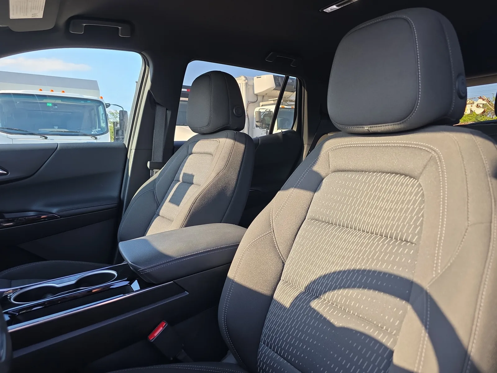 2025 Chevrolet Equinox LT photo 25