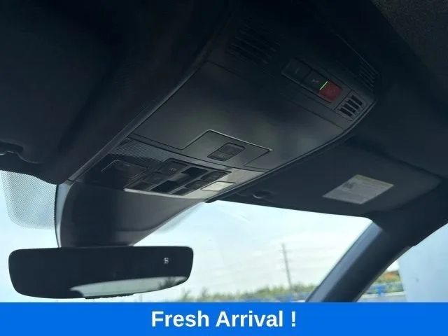 2023 Volkswagen Tiguan SE R-Line Black photo 10