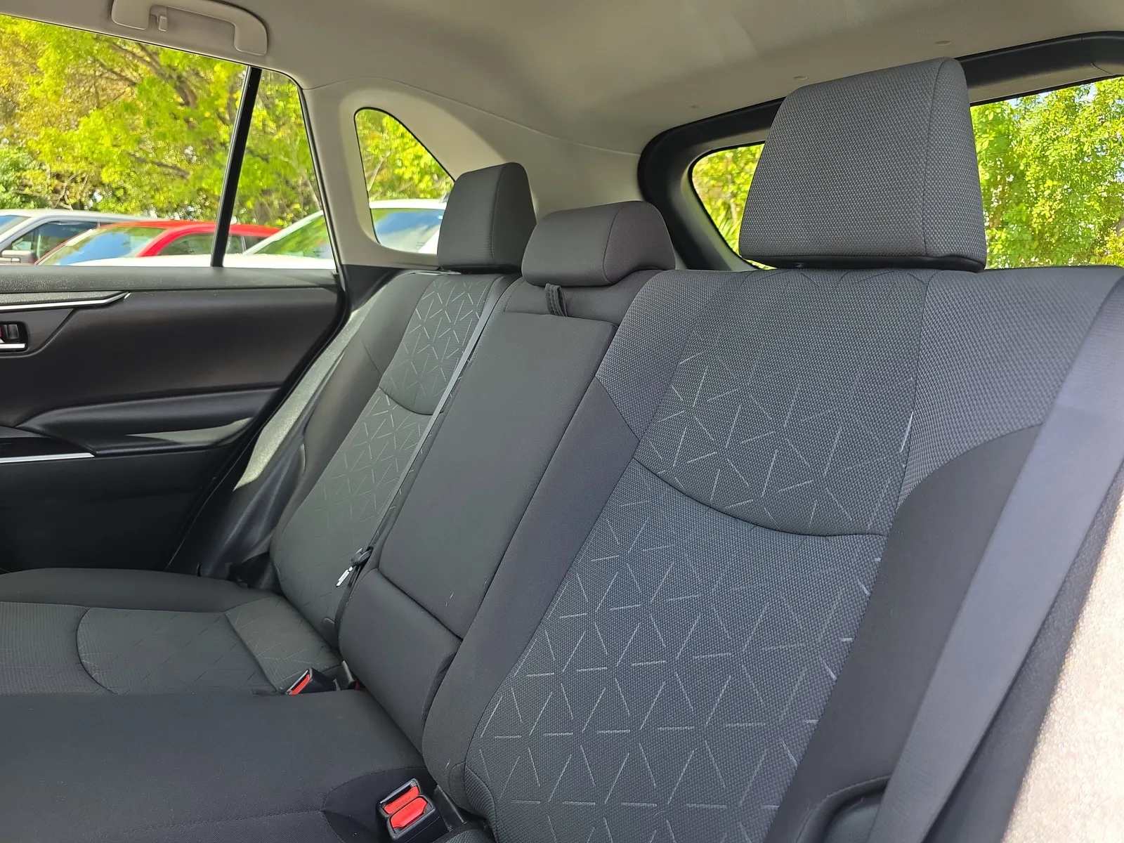 2024 Toyota RAV4 XLE photo 15