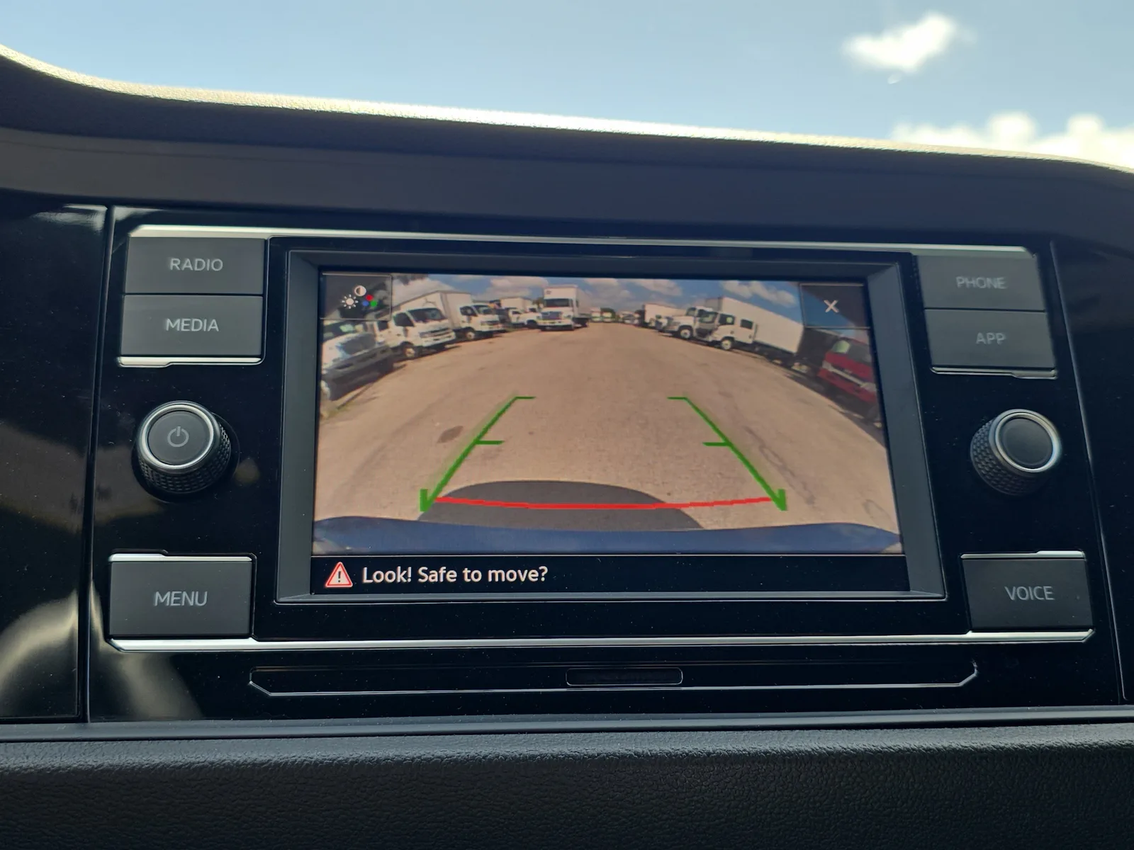 2024 Volkswagen Jetta Sport photo 31