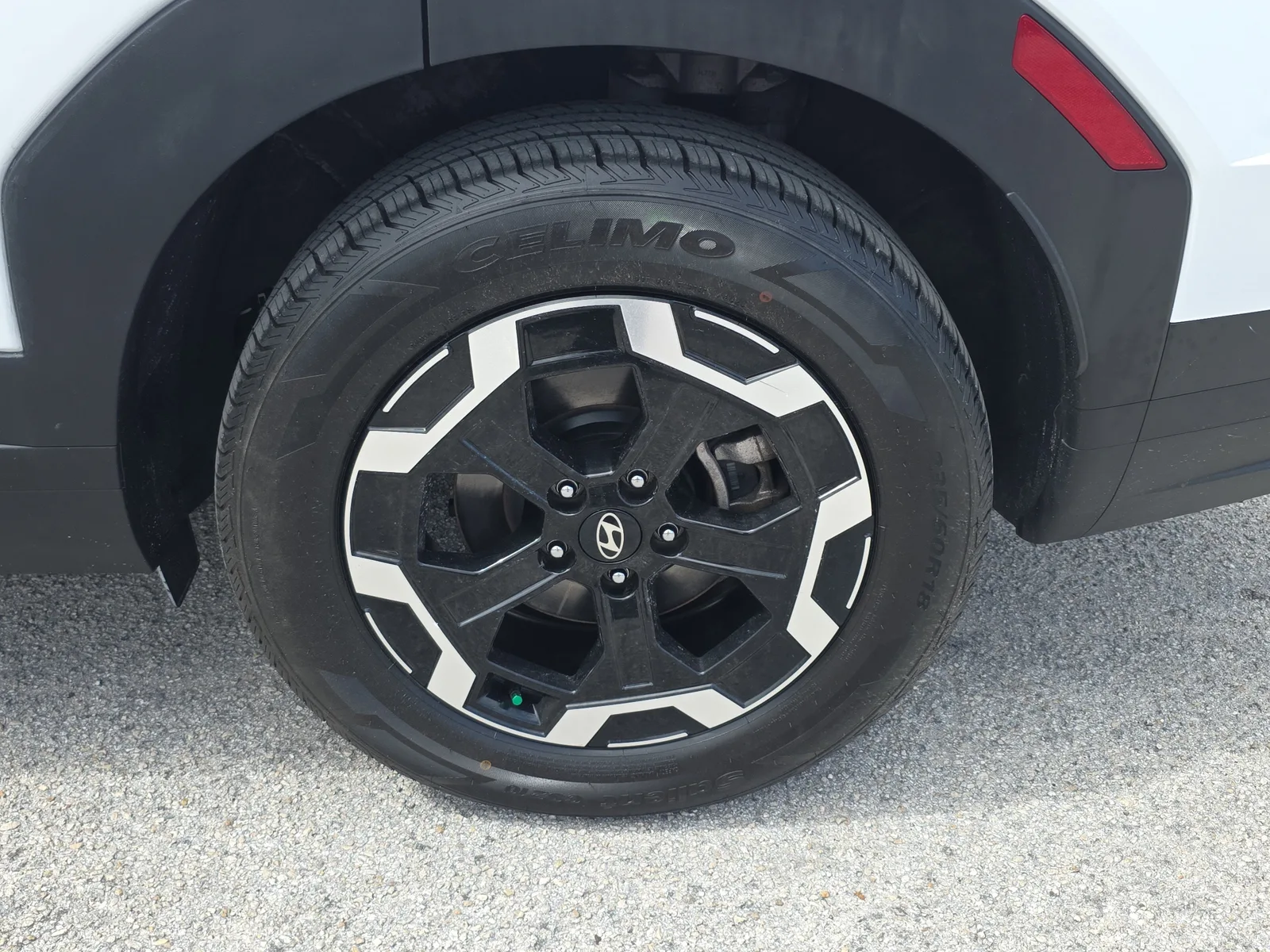 2024 Hyundai Santa Fe SEL photo 12