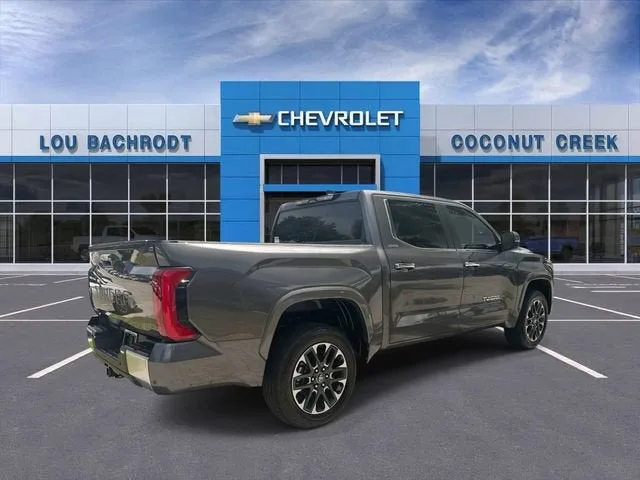 2025 Toyota Tundra 4WD Limited photo 8