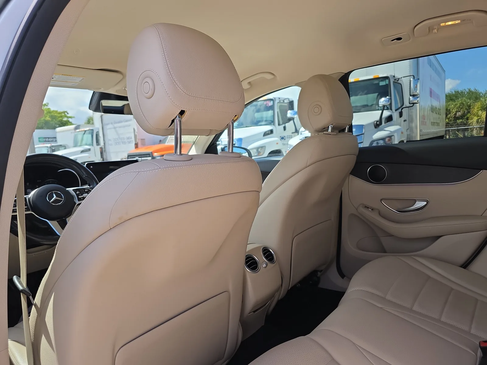 2022 Mercedes-Benz GLC GLC 300 photo 15