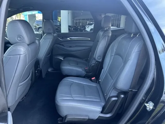 2023 Buick Enclave Essence photo 27